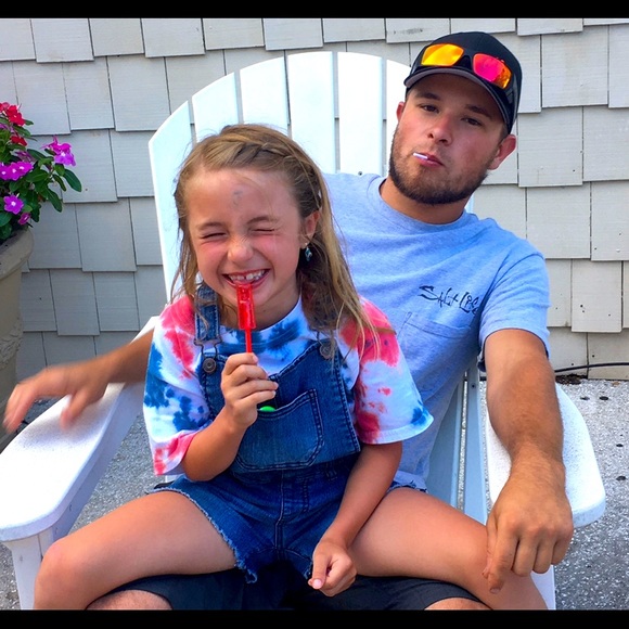 Meet your Posher, Amanda - Picture 2 of 2